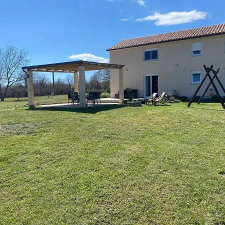 House Carla Belavici