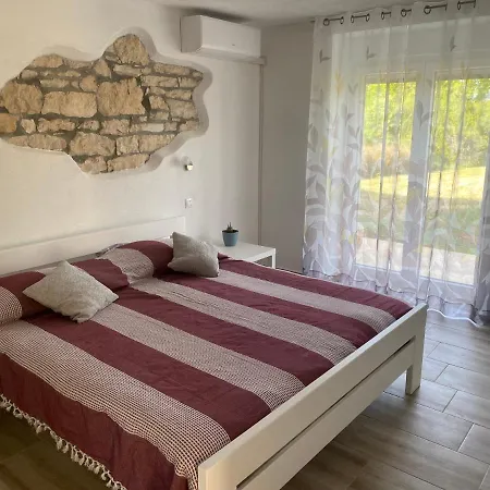 Holiday home House Carla Belavici Hreljici